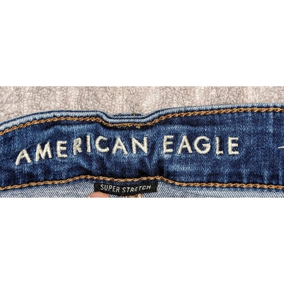 American Eagle Denim Shorts Super Stretch‎ Distressed Cuffed Blue Size 8 - Picture 3 of 7